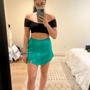 Zara green/turquoise skort
Worn a few times, great condition
Button detailing